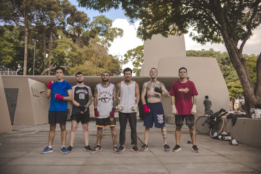 Participantes do The Rua reunidos em atividade ao ar livre